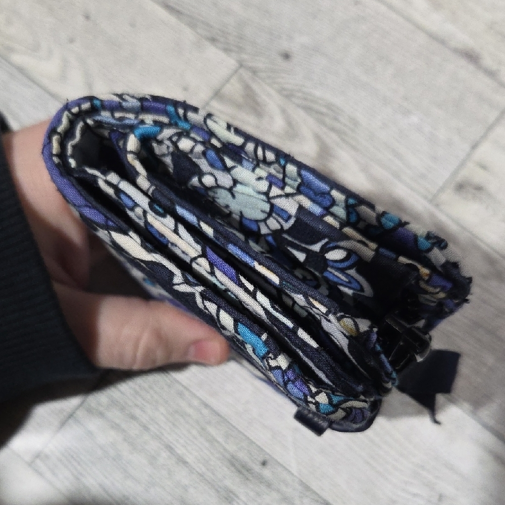 Vera Bradley Deep Night Paisley Paisley Compact Wallet - Picture 10 of 13